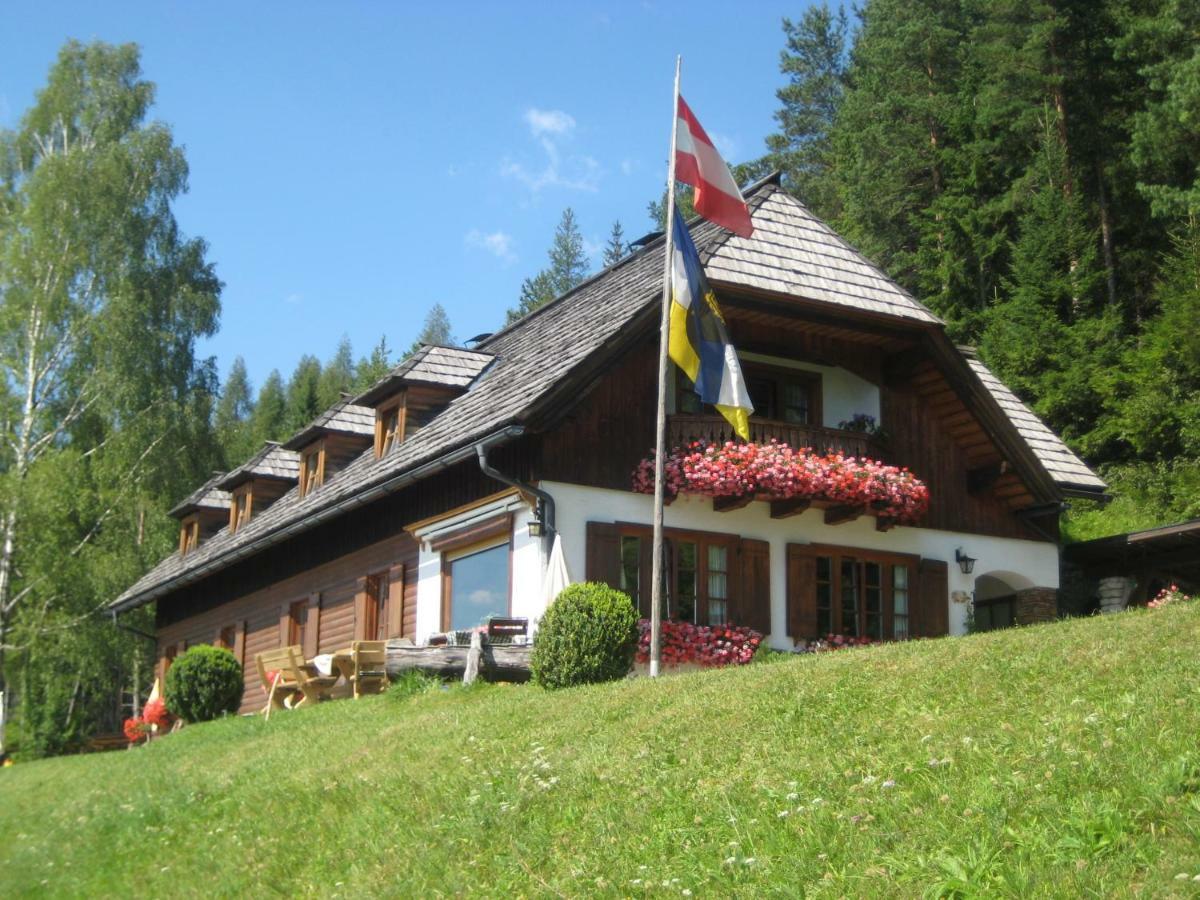 Alpenhaus Ganser-Dixit Mariazell Exterior photo